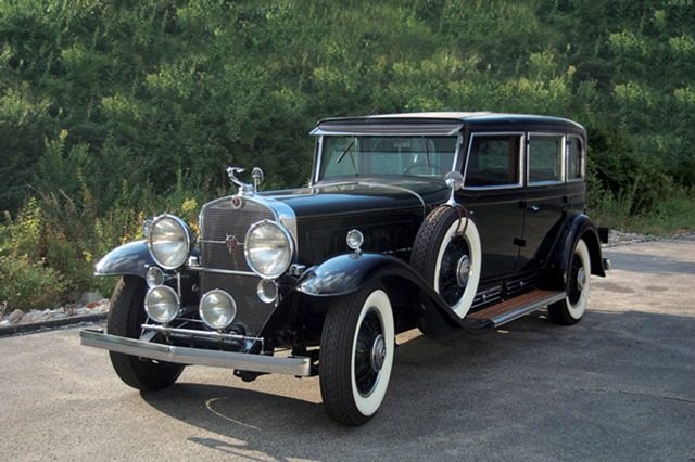 1931 Cadillac V16 452A 'Madame X' 7-Passenger Imperial Sedan (4175)_01