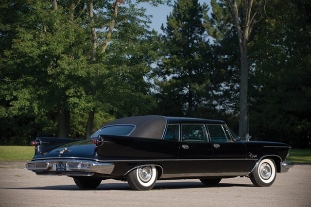 1958 Chrysler Imperial Crown Limousine_02