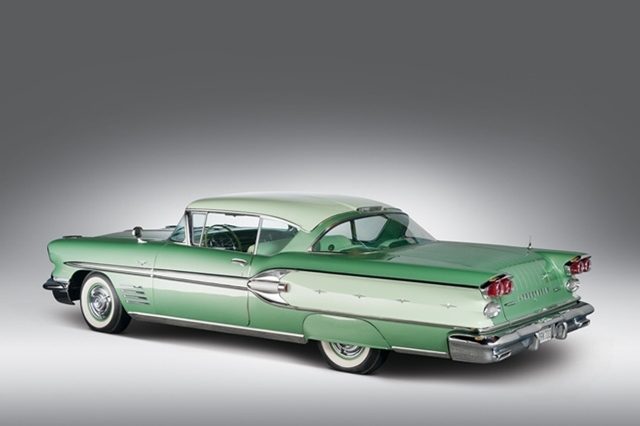 1958 Pontiac Bonneville Sport Coupe_02