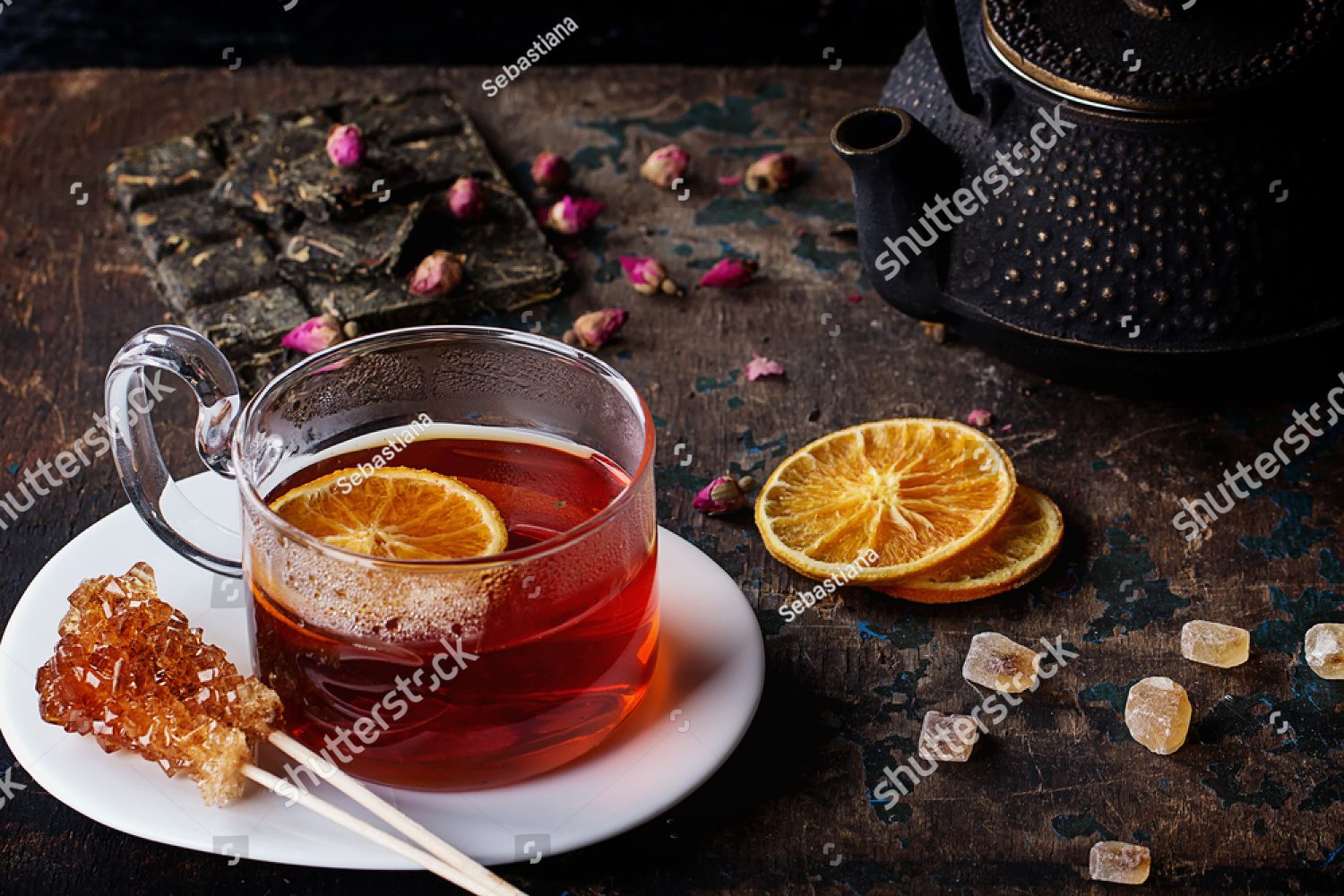 Черный чай с лимоном