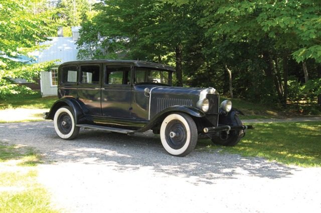 1928 Graham-Paige Model 610 Sedan_01