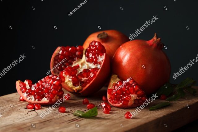 сочный гранат 