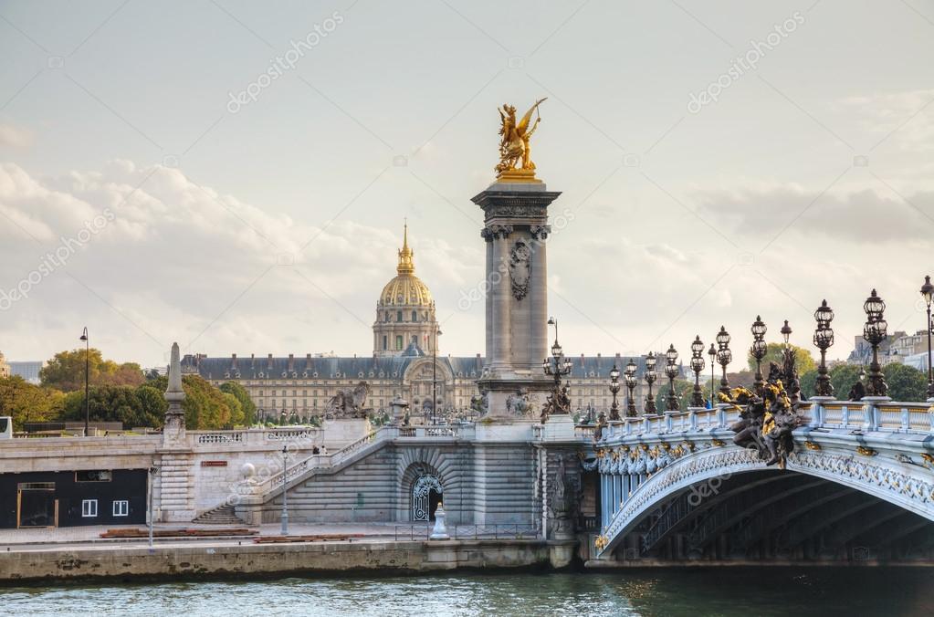 парижский мост