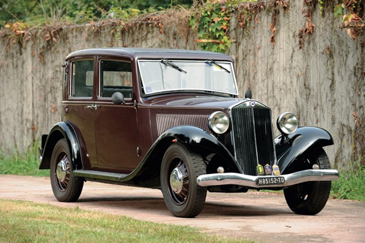1935 Lancia Augusta Berlina_01