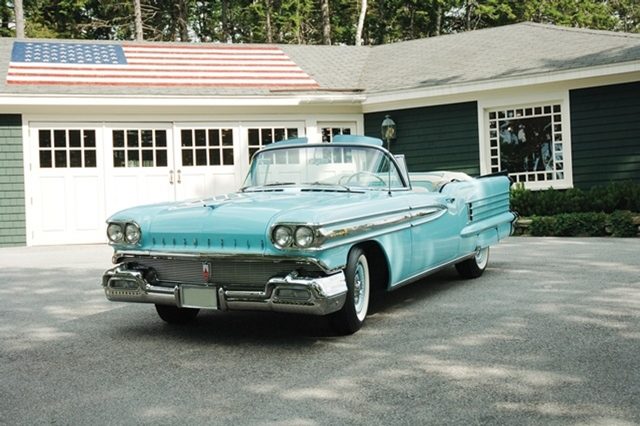 1958 Oldsmobile Super 88 Convertible_01