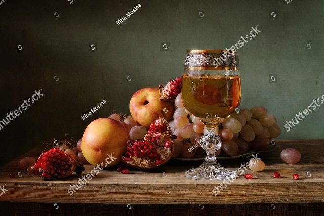 персики,виноград и гранат 