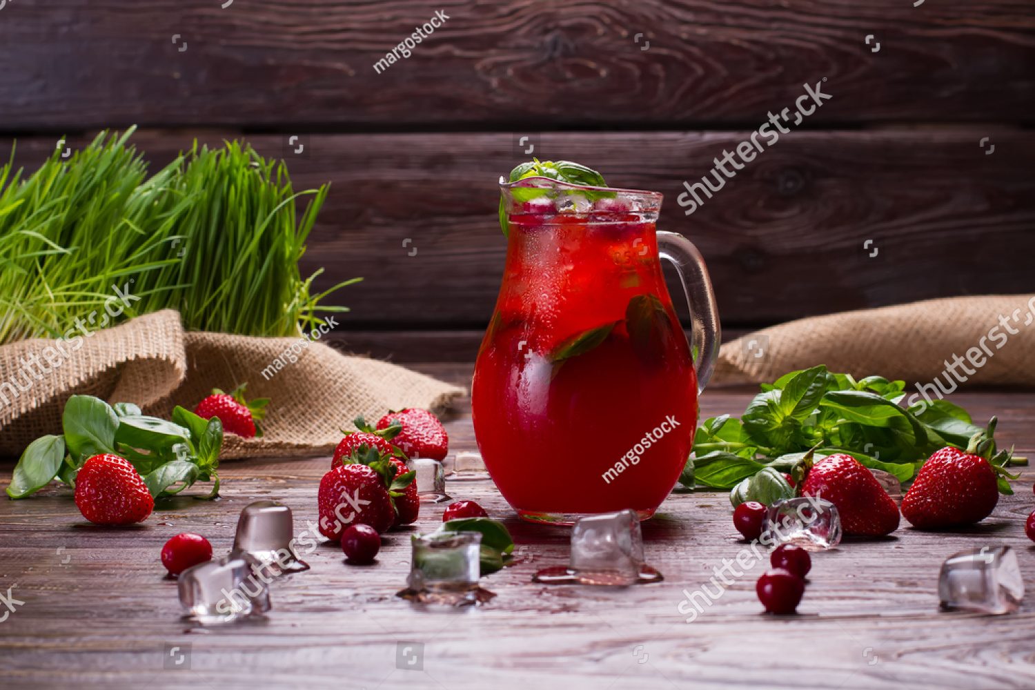 Клубничный сок