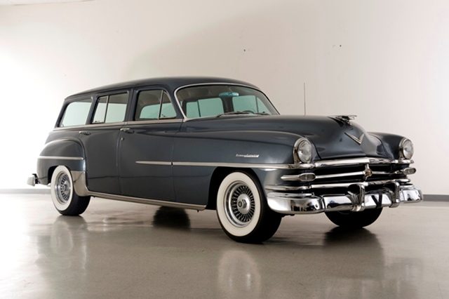 1953 Chrysler New Yorker Town & Country Wagon_1