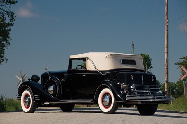 1933 Cadillac V16 452C Convertible Coupe (body 5585)_02