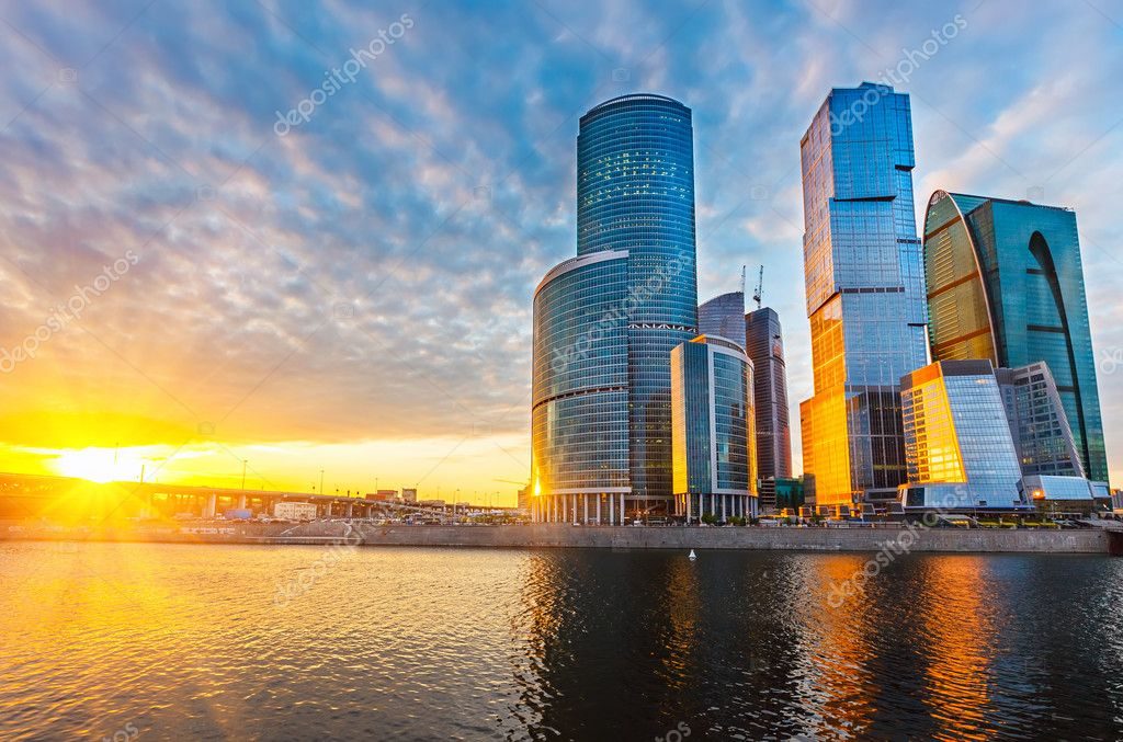 Рассвет и небоскребы 