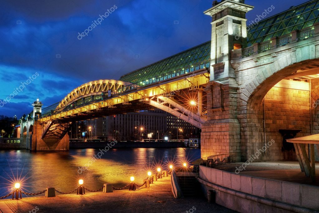 Пушкинский мост в Москве