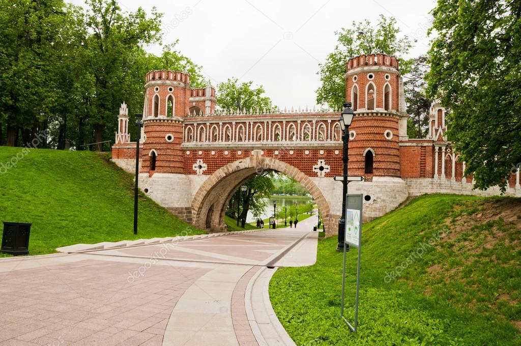 мост в Москве
