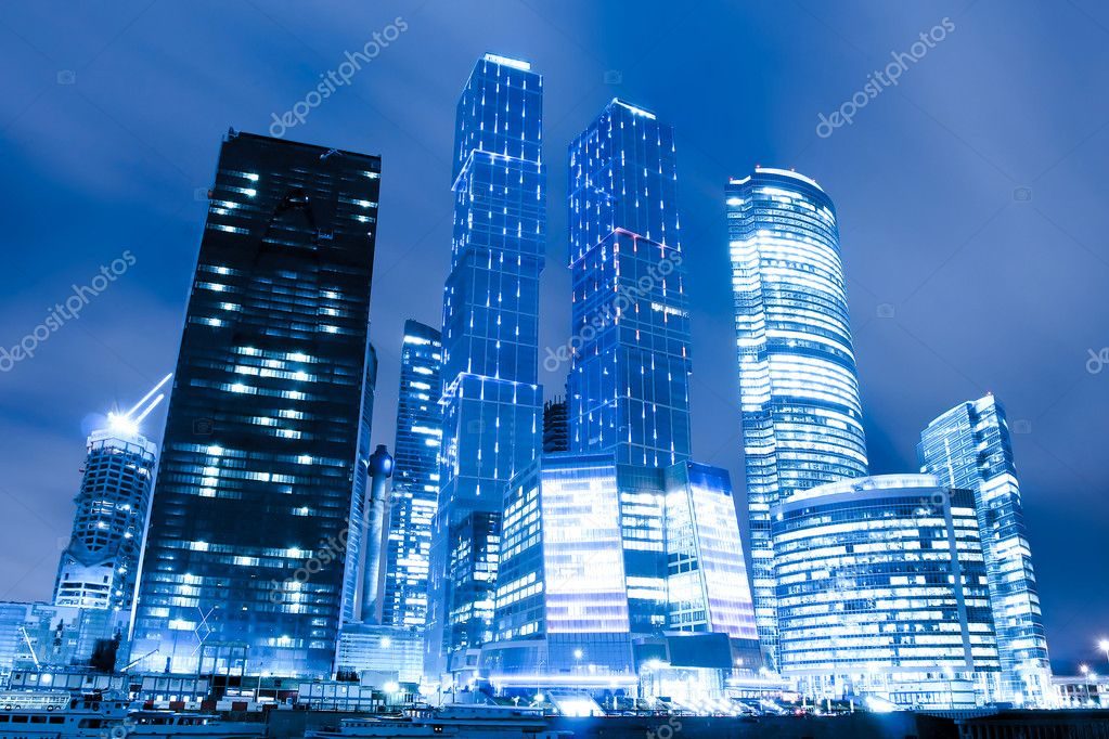 стеклянных высотные небоскребы города Москвы 