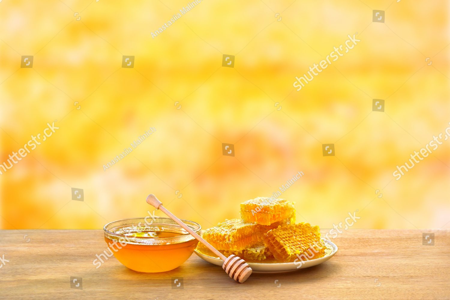 Мед и соты