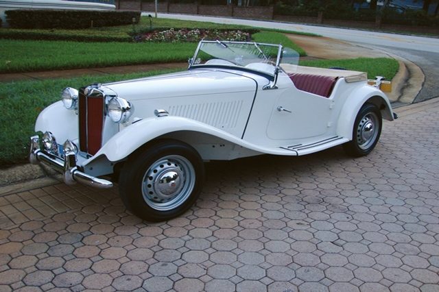 1951 MG TD Roadster_01