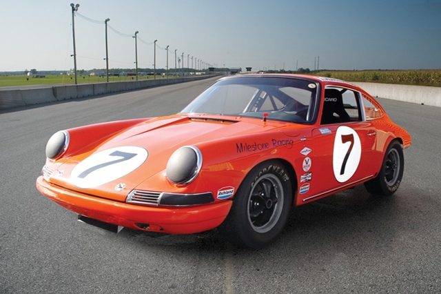 1968 Porsche 911 Race Car_01