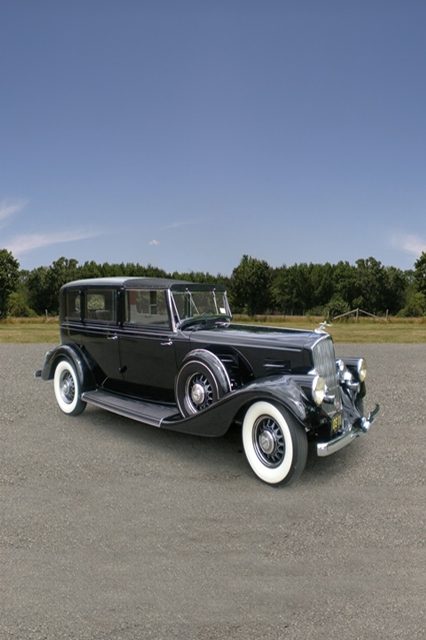 1934 Pierce-Arrow V12 Model 1248A All-Weather Town Brougham_01