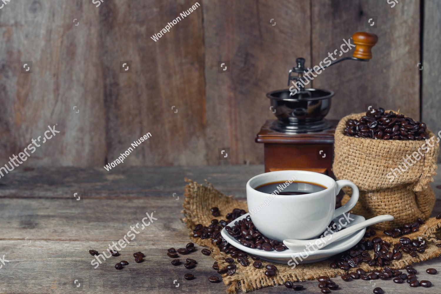 Кружка черного кофе