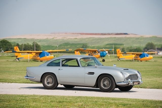 Aston Martin DB5 James Bond19