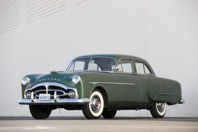 1951 Packard 200 Sedan_01