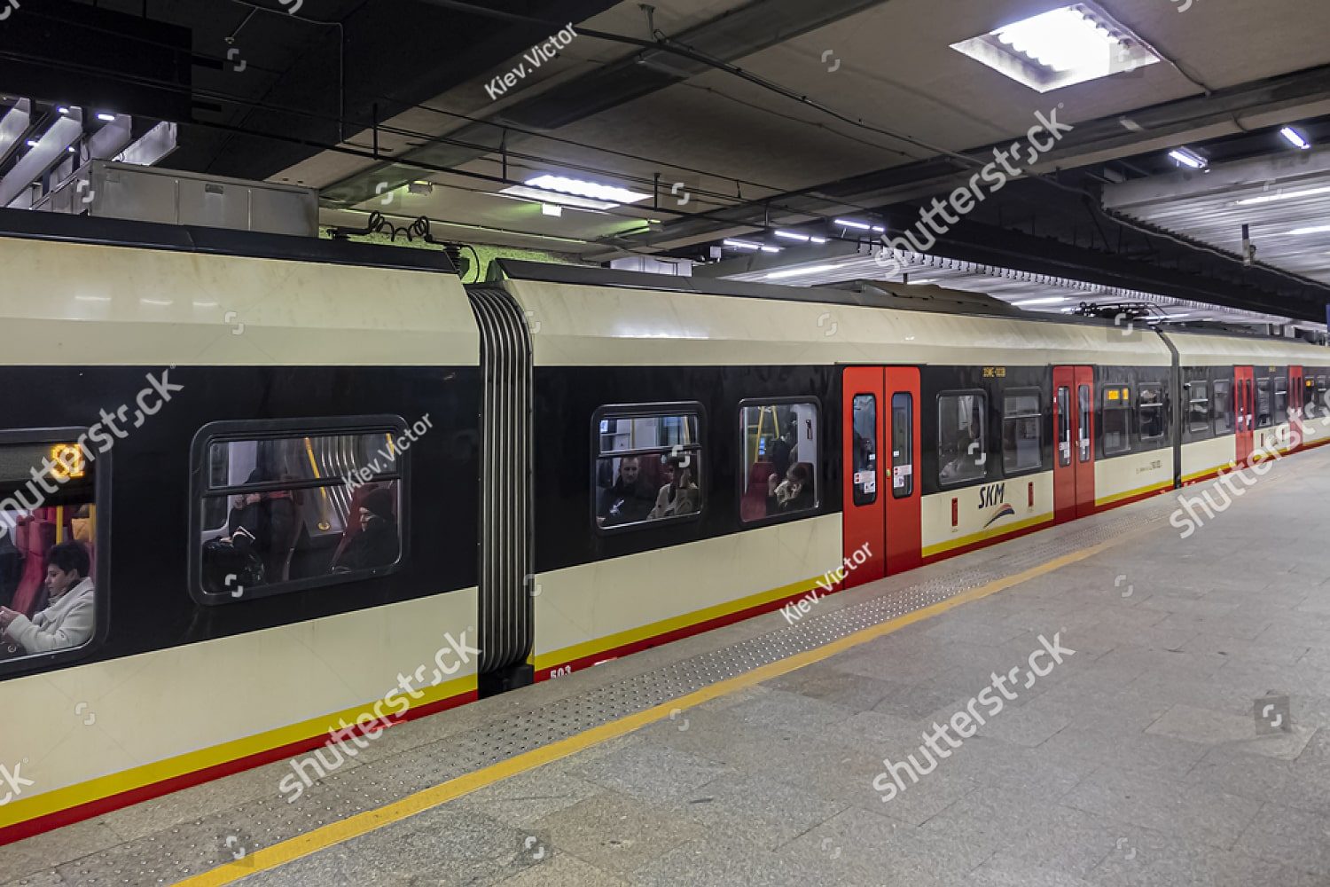 метро в варшаве