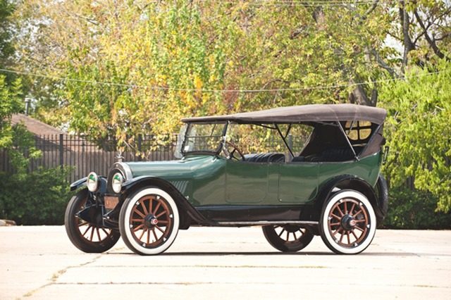 1917 Oldsmobile Light Eight Model 45 Touring_01
