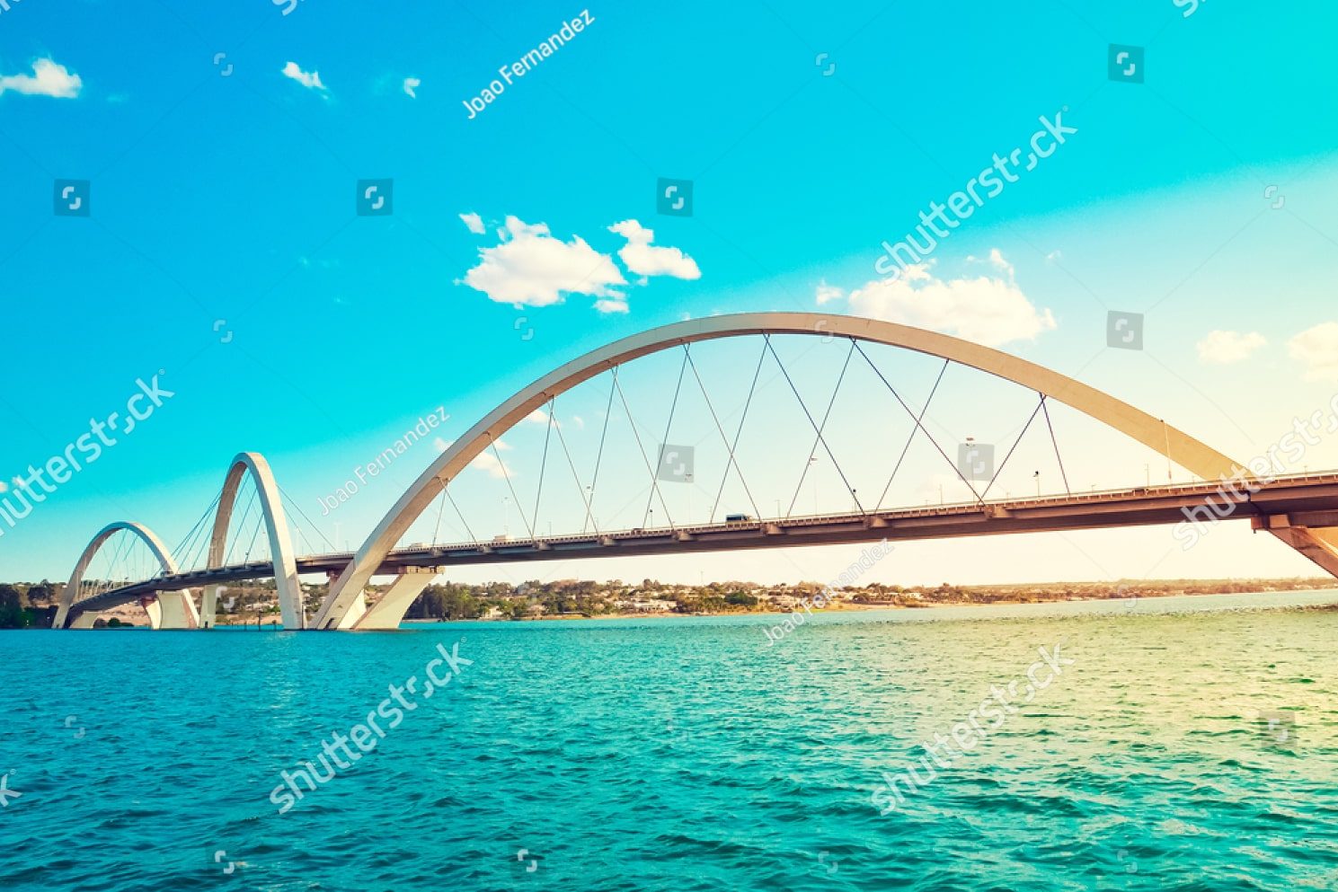Мост Жуселино Кубичека