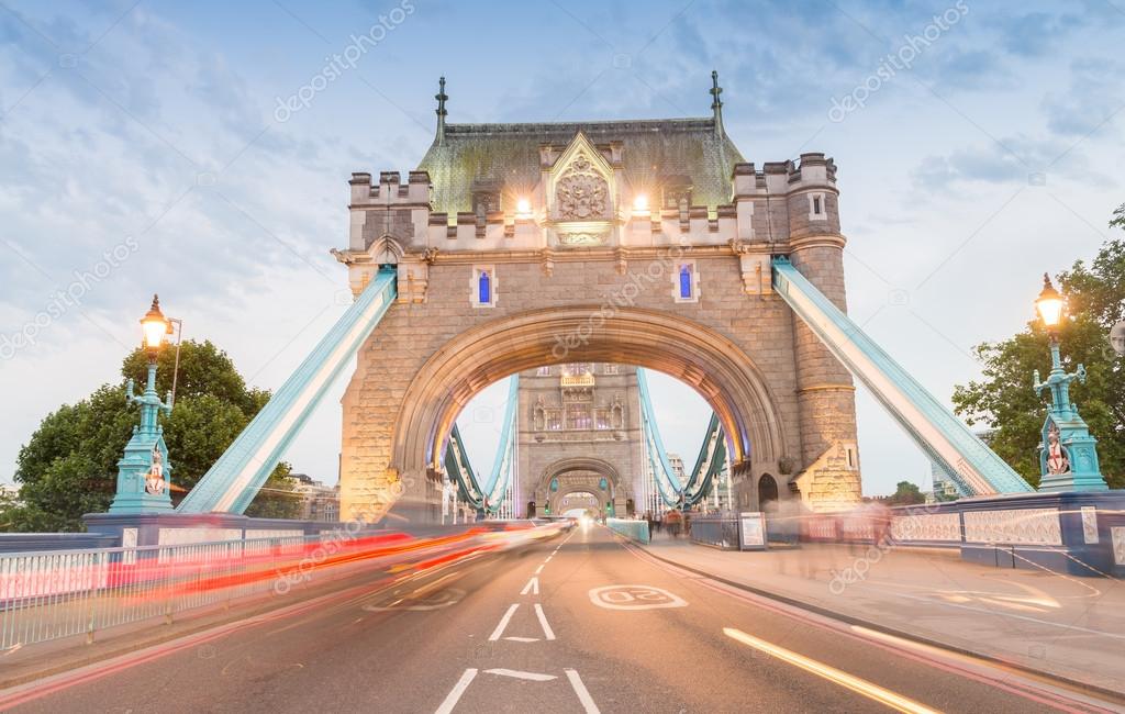 на мосту