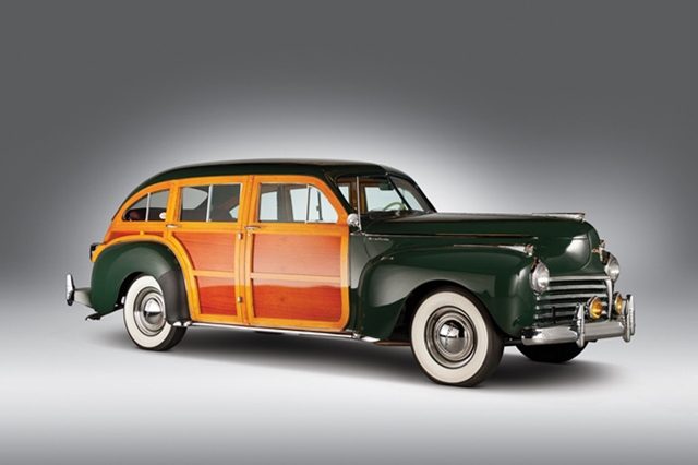 1941 Chrysler Windsor Town & Country_01