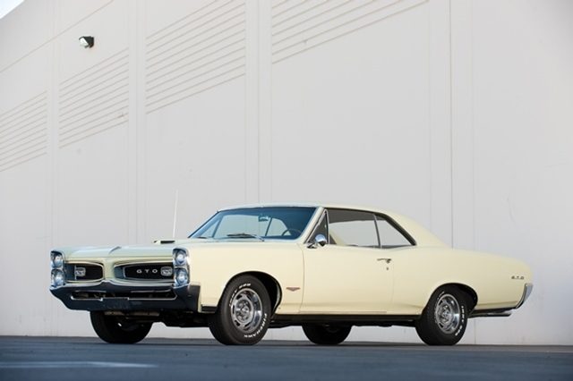 1966 Pontiac GTO Tri-Power Hardtop Coupe_1
