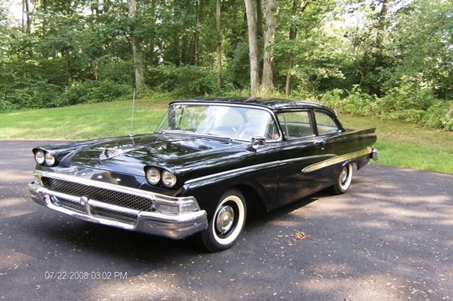 1958 Ford Custom 300 Club Sedan_01