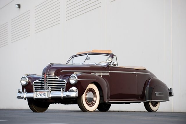 1941 Buick Super Convertible Coupe_01