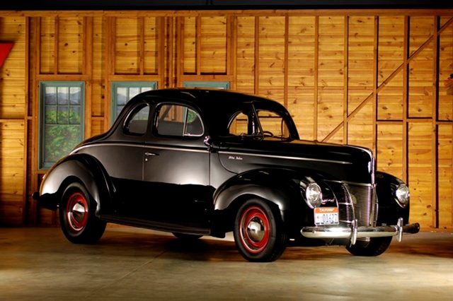 1940 Ford Deluxe Club Coupe Custom_1