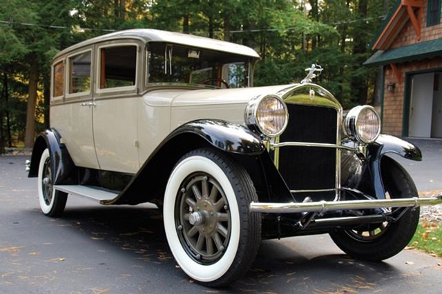 1928 Pierce-Arrow Model 81 5-Pass. Sedan_01