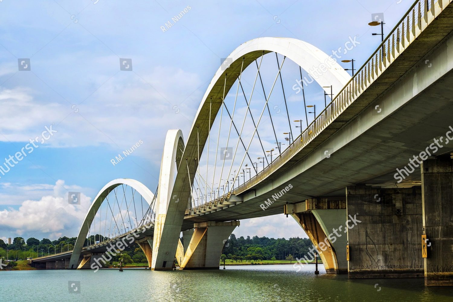 Мост Жуселино Кубичека