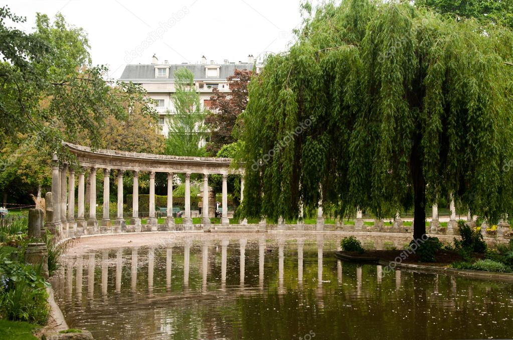 Парк Монсо
