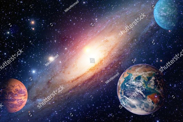 планеты и туманность