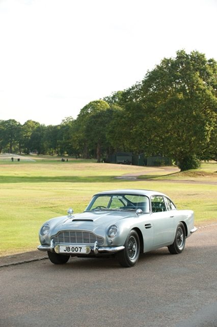 Aston Martin DB5 James Bond1