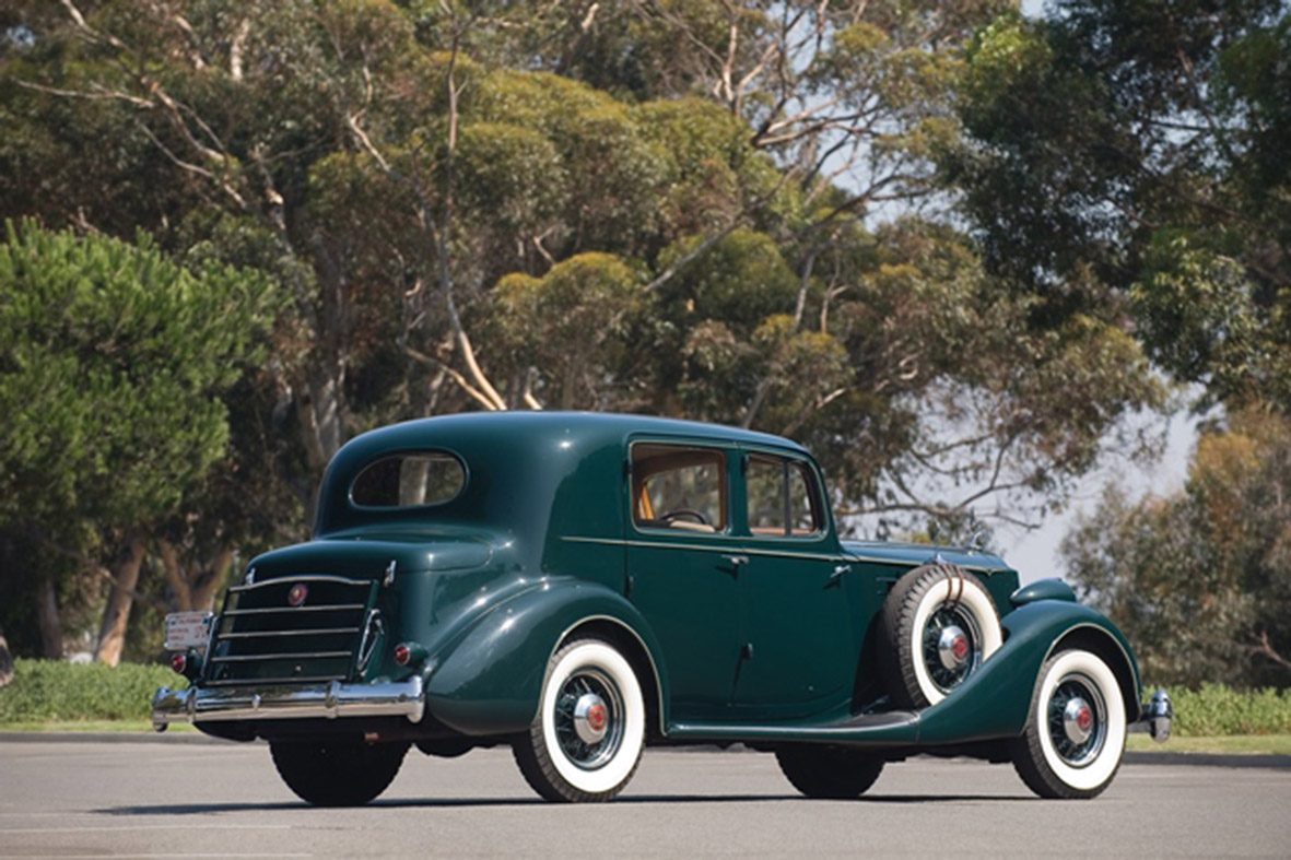 1936 Packard Twelve Model 1407 Club Sedan (body 936)_02