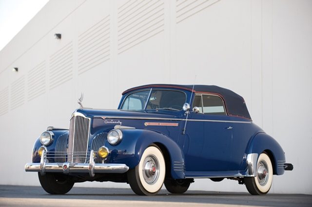 1941 Packard 120 Convertible Coupe_01