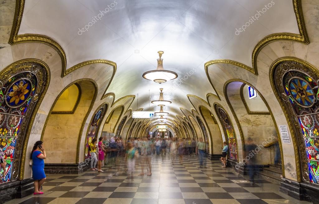 Новослободская, станция московского метро