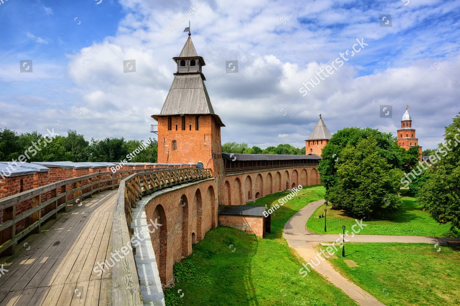 кремлевская стена в великом новгороде