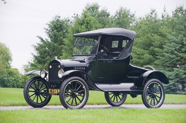 1923 Ford Model T Roadster_01