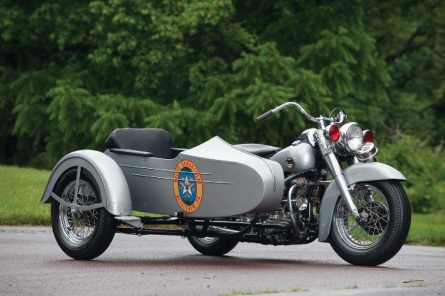 1958 Harley-Davidson FL Hydra-Glide Police_01