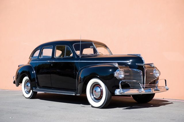 1941 Dodge Luxury Liner Custom Town Sedan_1