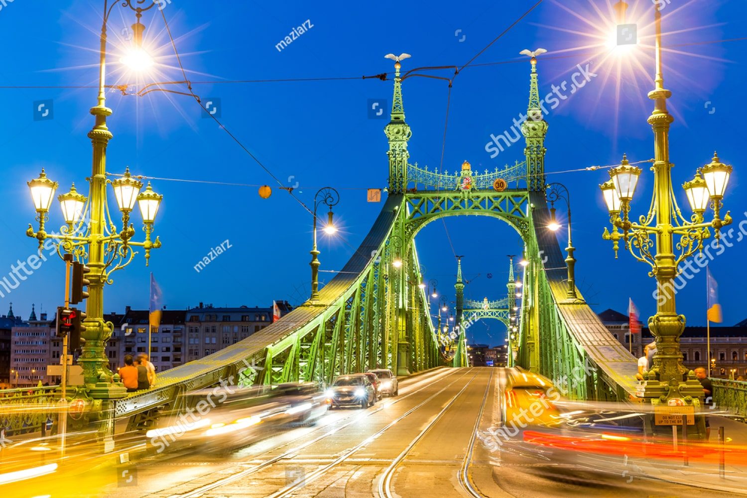 вечерний мост в будапеште