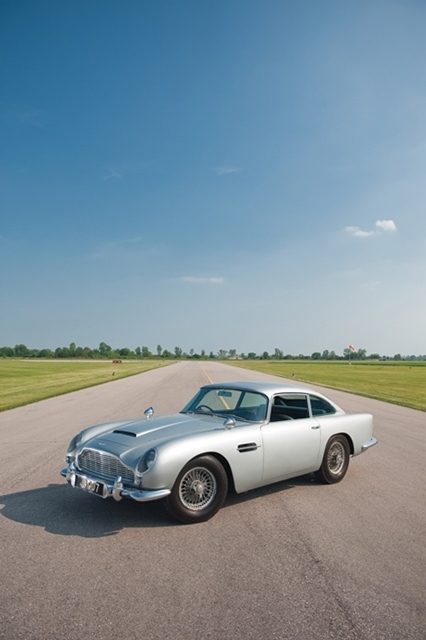 Aston Martin DB5 James Bond18